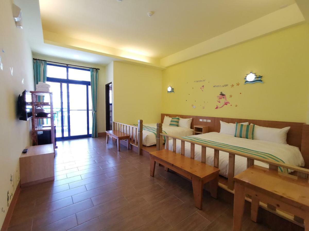 Love Ocean & Happy Bay Homestay Donggang Exterior photo