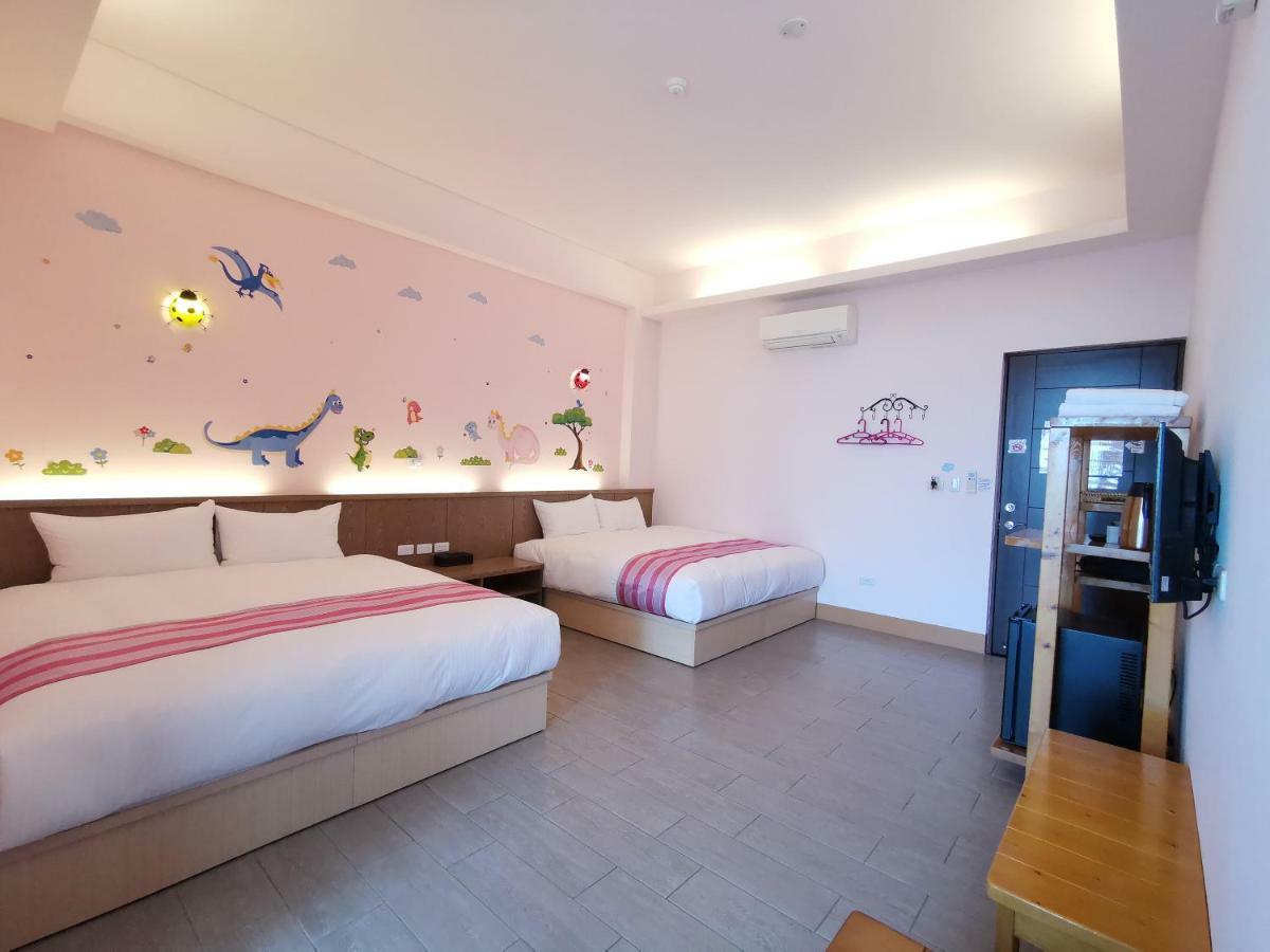 Love Ocean & Happy Bay Homestay Donggang Exterior photo
